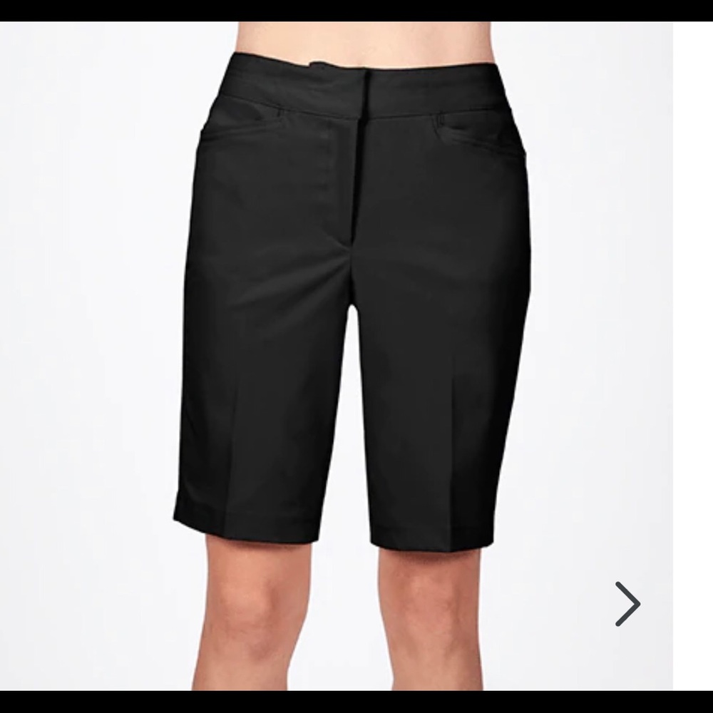 Tail Golf Active Shorts. Black. Size 16.